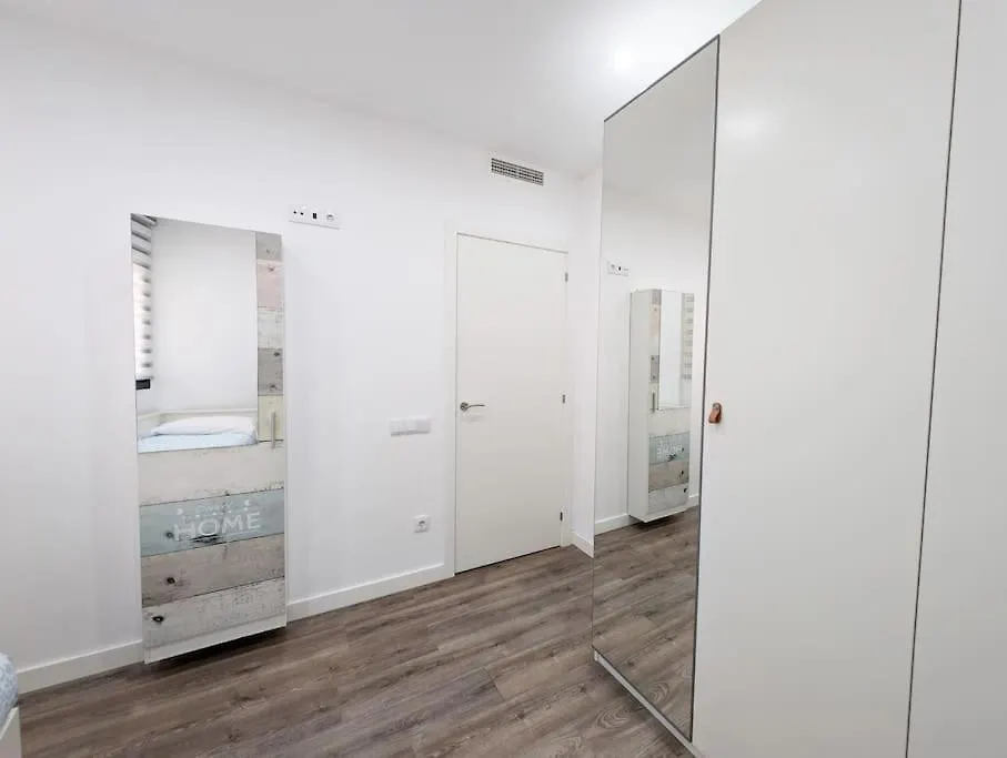 New Flat In The Centre, 10 Min From Bcn Airport Apartment Cornella de Llobregat 0*,