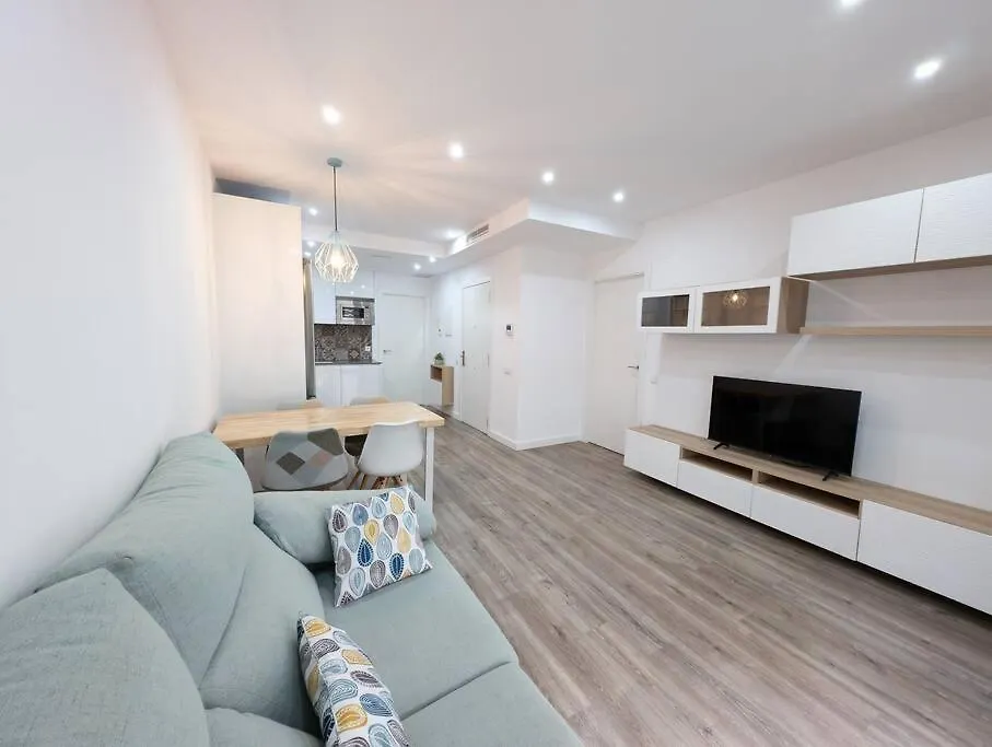 New Flat In The Centre, 10 Min From Bcn Airport location