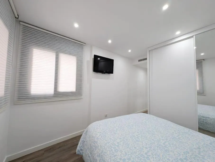 New Flat In The Centre, 10 Min From Bcn Airport Apartment Cornella de Llobregat