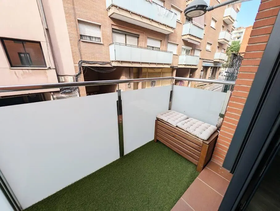 New Flat In The Centre, 10 Min From Bcn Airport Apartment Cornella de Llobregat 0*,