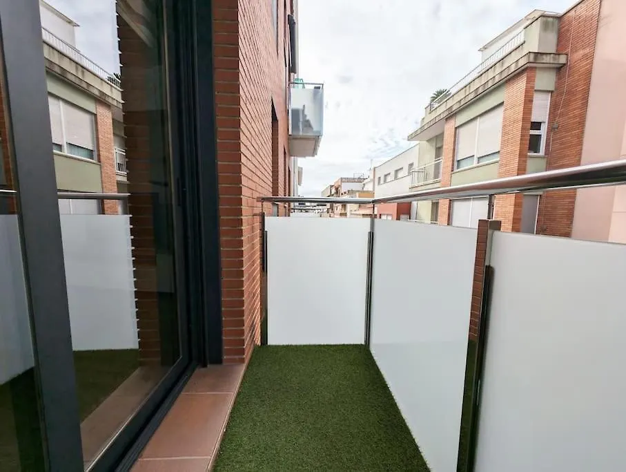 New Flat In The Centre, 10 Min From Bcn Airport Apartment Cornella de Llobregat